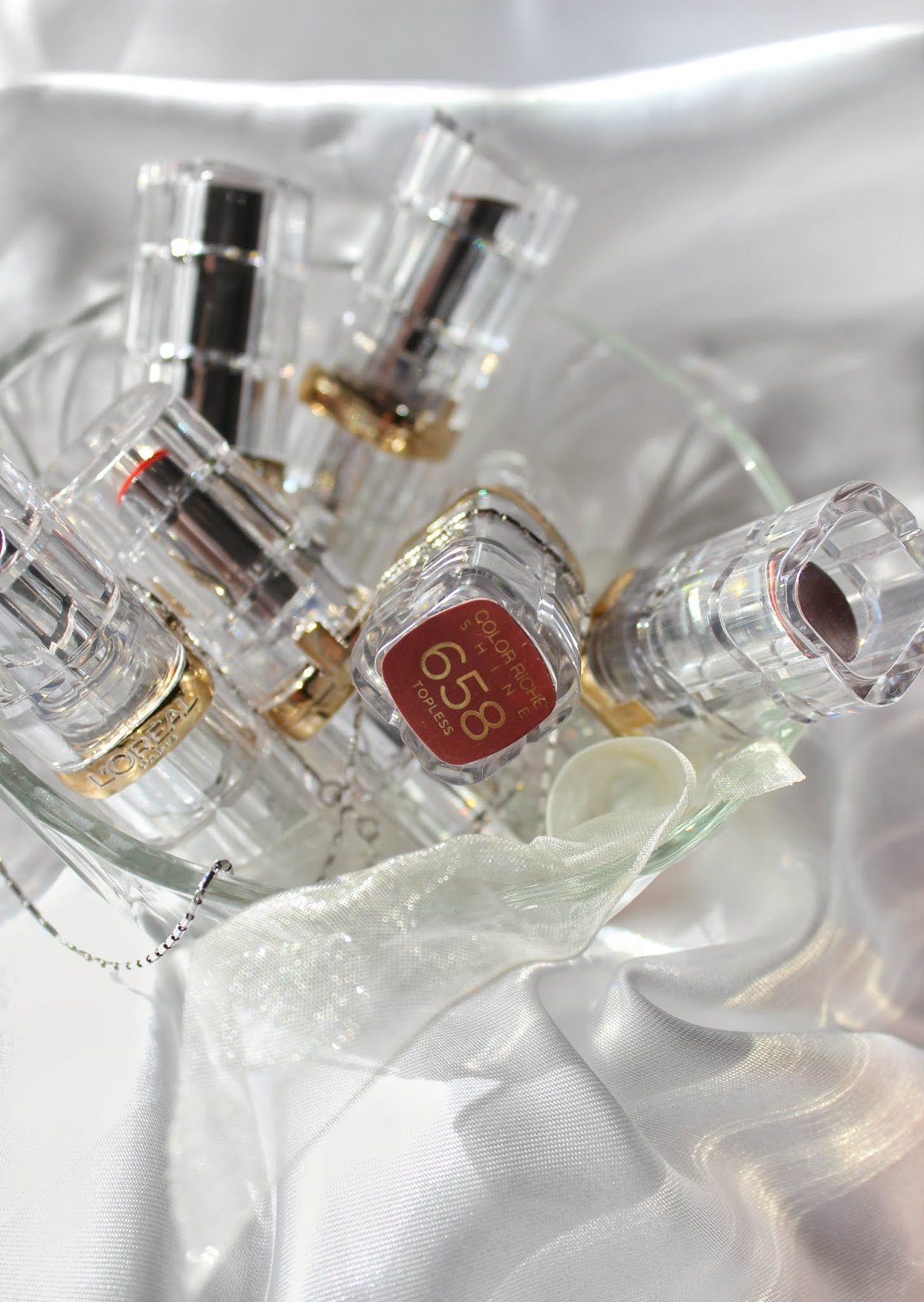 L'Oreal Colour Riche Shine Lipstick